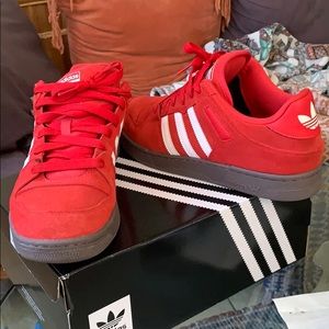 Adidas Bucktown Red Size 11